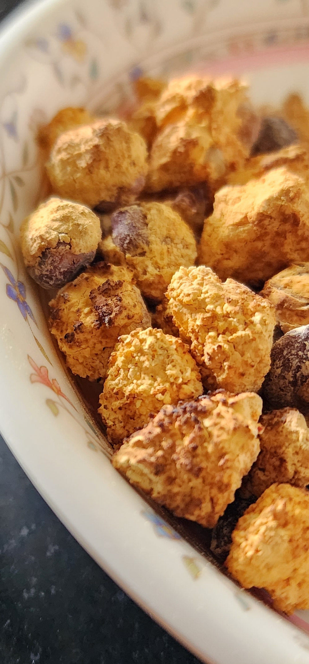 Air fried masala peanuts