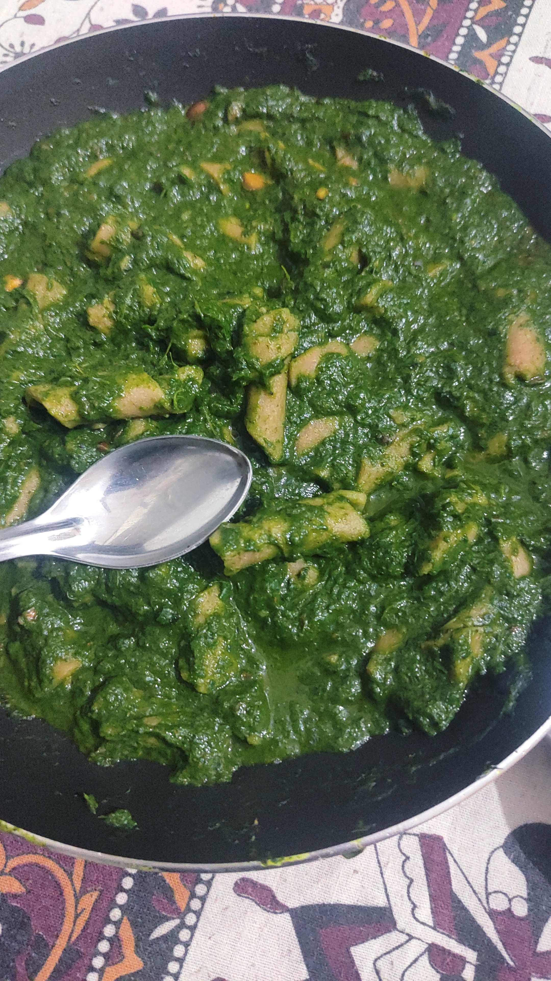 Pasta Spinach Gravy