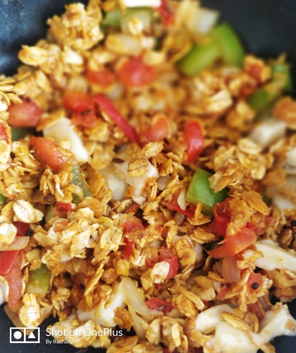 Oats paneer Upma