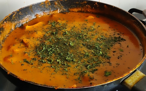 BUTTER CHICKEN