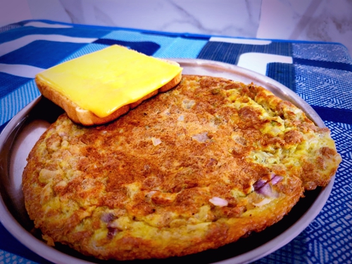 Healthy Breakfast : Soya Omlette(High in Protein) Filling breakfast.