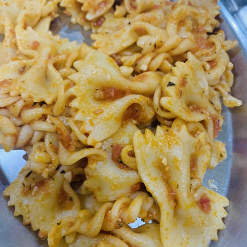 Meatless Durum Wheat Pasta with tomatoes