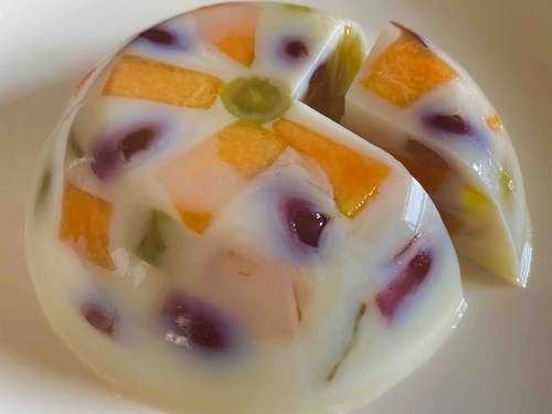 Fruity milk cake