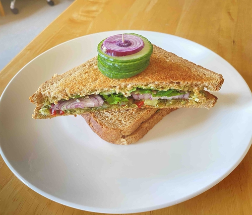 veg cheese sandwich 🥪