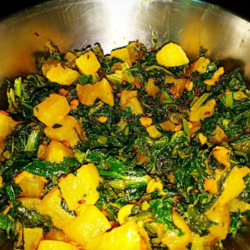 Mooli ke Patte ka Saag