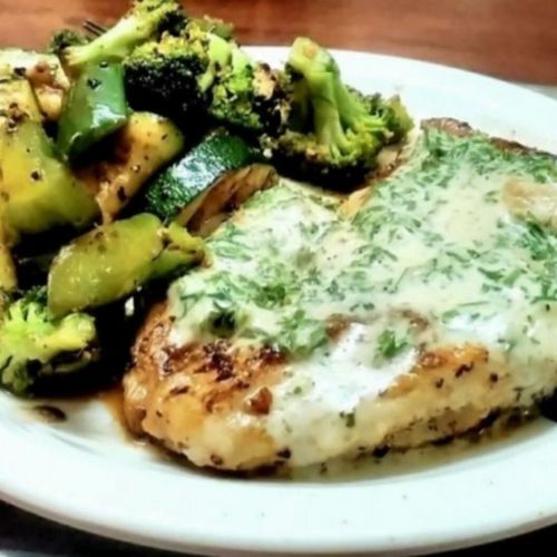 Grilled Chicken And Garlic Parsley Lemon Sauce