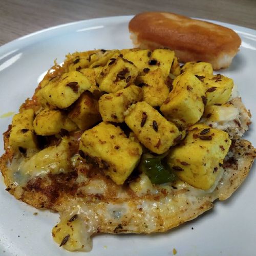 Omlet peetza and some cake!