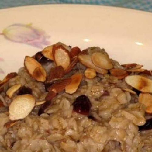 Cherry almond oatmeal