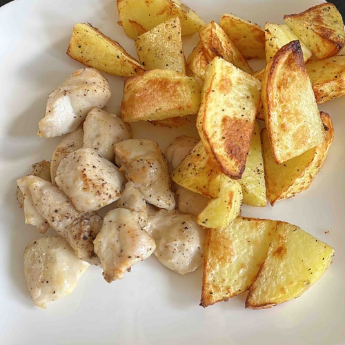 Chicken and potato wedges