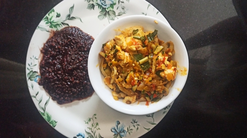 Black Rice and stir fried paneer with veggies