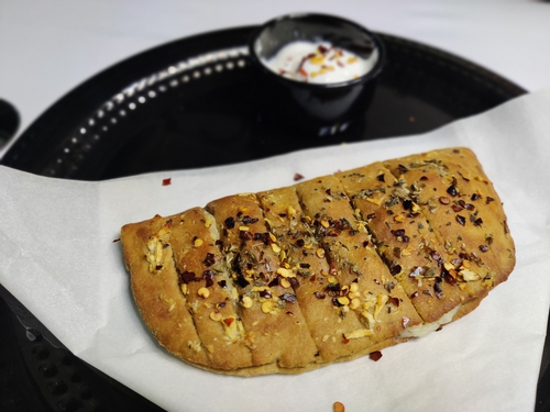 Defatted Soya Garlic Bread