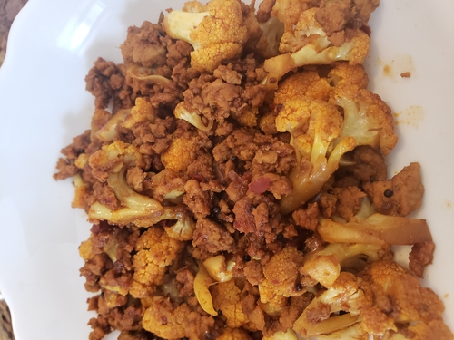 Minced chicken and Sautéed Cauliflower