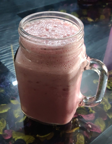Adding flavor to your regular whey protein 🌸