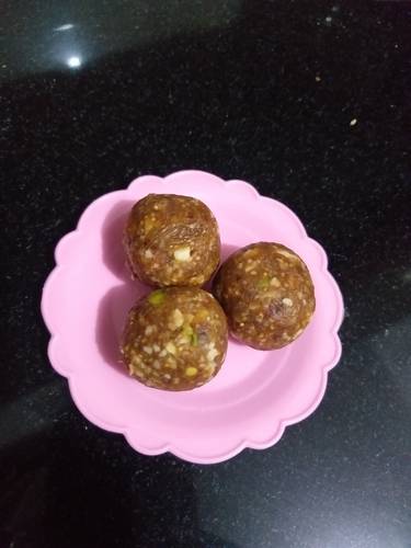 Dry fruit laddo