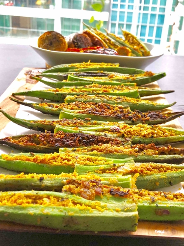 stuffed Okra ( bharwan bhindi )