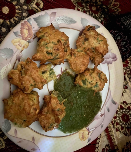 Moong dal pakoda