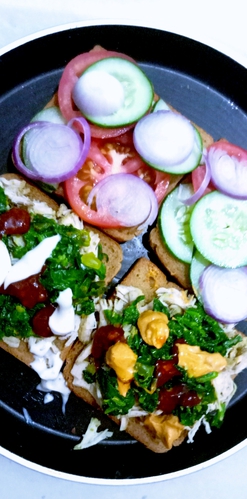 chiken palak sandwich