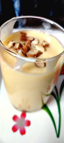 Mango protein smoothie
