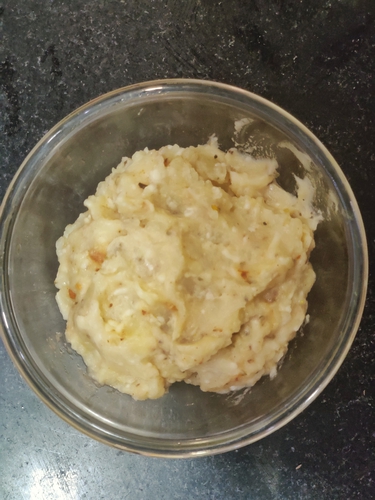 Mashed potatoes with cheese
