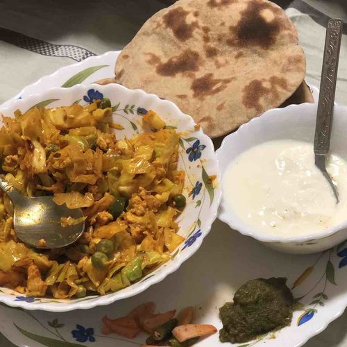 #Pattagobhimatarpaneer #tandoorirotis