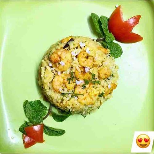 Kolambi dudhi bhat( prawns& lauki rice )