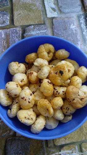 roasted makhana