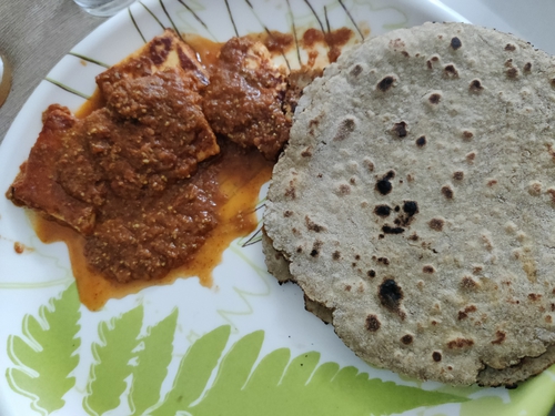Saunfiya Chaman