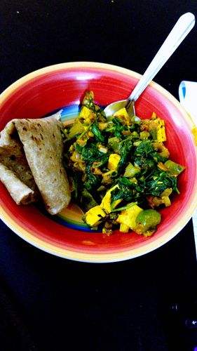 Quick Palak Paneer (no need to puree the spinach)