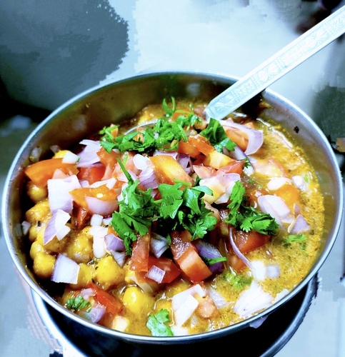 chatpata aloo chhole chat🥗