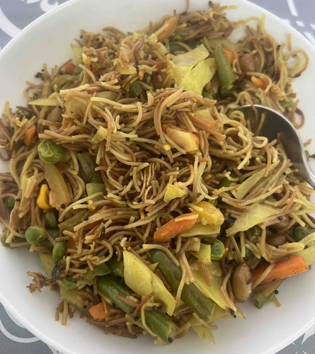 Homemade Wheat Shevta Chichdi/Upma