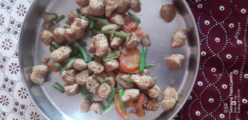 sauted vegetables and soya chunks