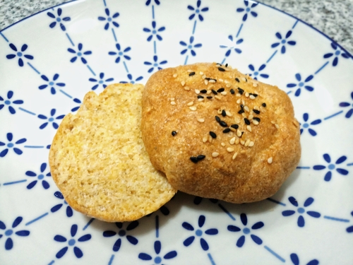 soya Flour and flaxseed bun