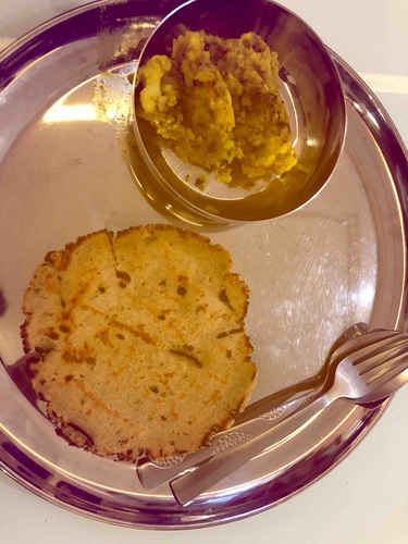 Soya besan chapati with potato