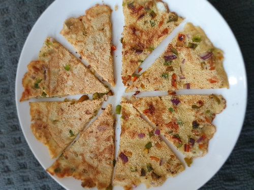 semolina egg uttapam