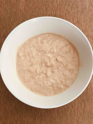 Breakfast oats with half scoop whey
