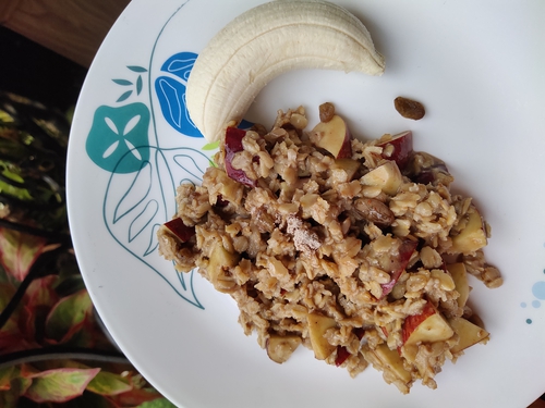 Protien Oatmeal with Fruits