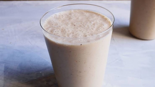 peanut butter and banana smoothie