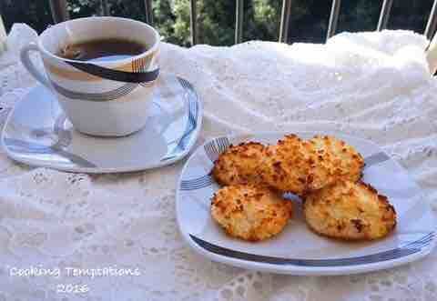 Coconut Macaroons (eggs)