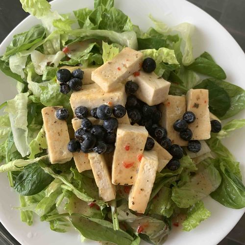 Green salad with Tofu