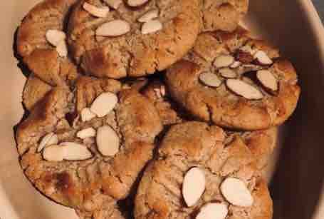 Low-Carb Almond Cinnamon Butter Cookies