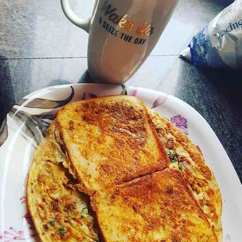 Street-style Omelette Bread