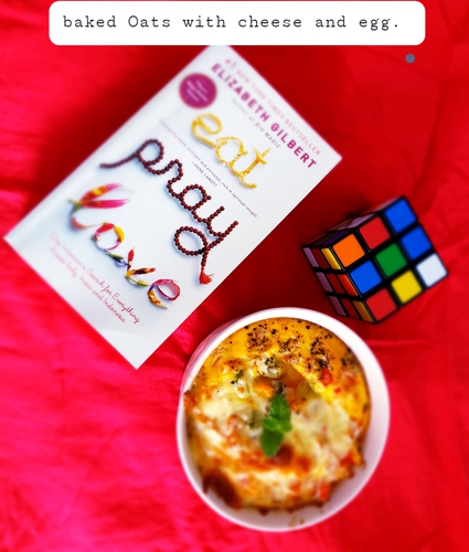 baked oats with cheese and egg